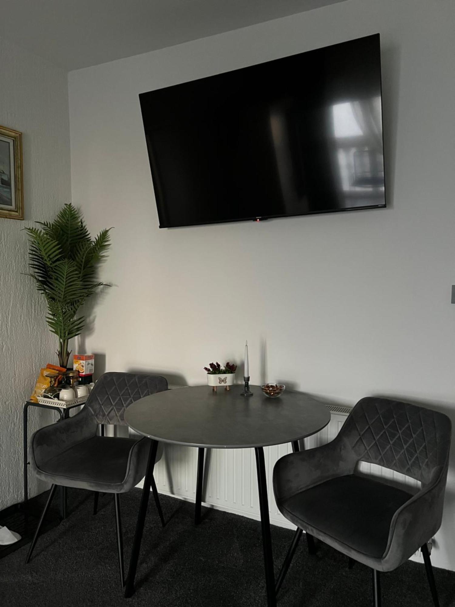Luxrooms - Hotel Type With Private Jacuzzi Бйеловар Екстериор снимка
