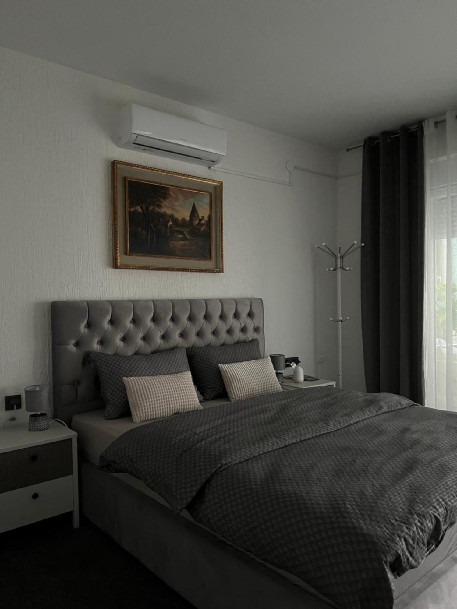 Luxrooms - Hotel Type With Private Jacuzzi Бйеловар Екстериор снимка
